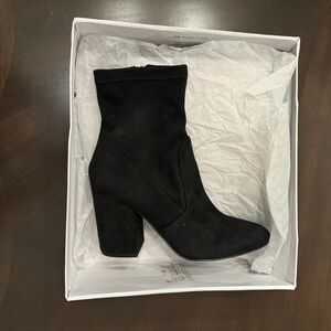 NWT Suede Black Heeled Steve Madden Boots